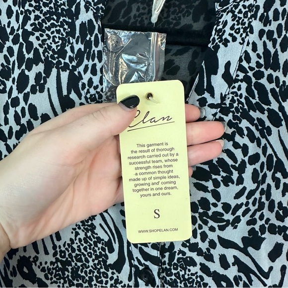 Elan | Black and White Animal Print Long Sleeve Tiered Mini Dress Small NWT - Picture 3 of 6